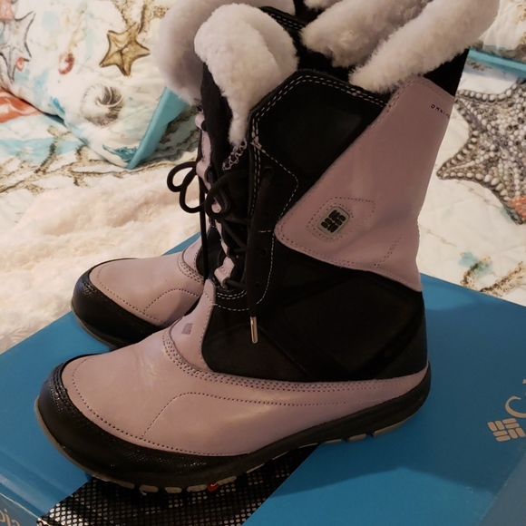 Boot - Picture 4 of 4